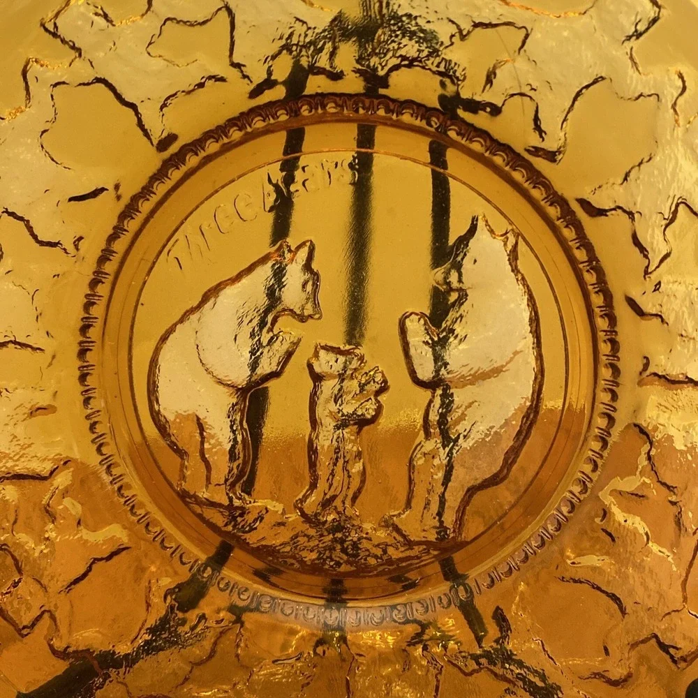 Vintage‎ Tiara Indiana Amber Glass Set of 4 Plates Mother Goose Nursery Rhymes